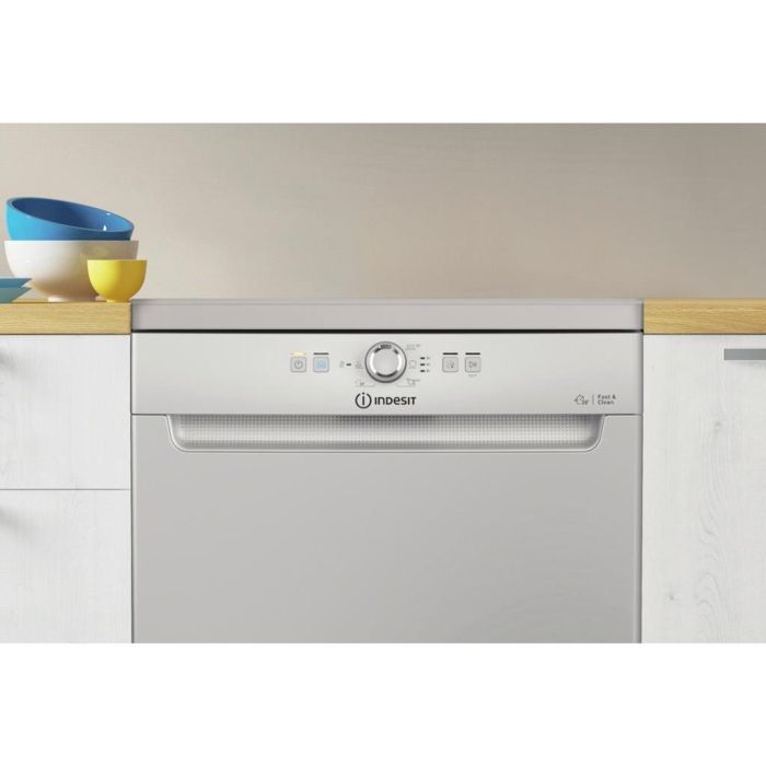 Indesit D2F HK26 S UK 60cm Dishwasher - Silver