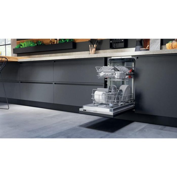 Hotpoint HSICIH 4798 BI UK Integrated Dishwasher