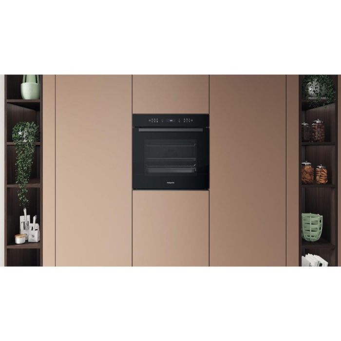 Hotpoint HOI68PT1SBUK Built-In Single Oven - Black