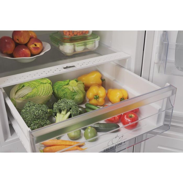 Hotpoint HCIH50TI1W1 Freestanding Fridge Freezer