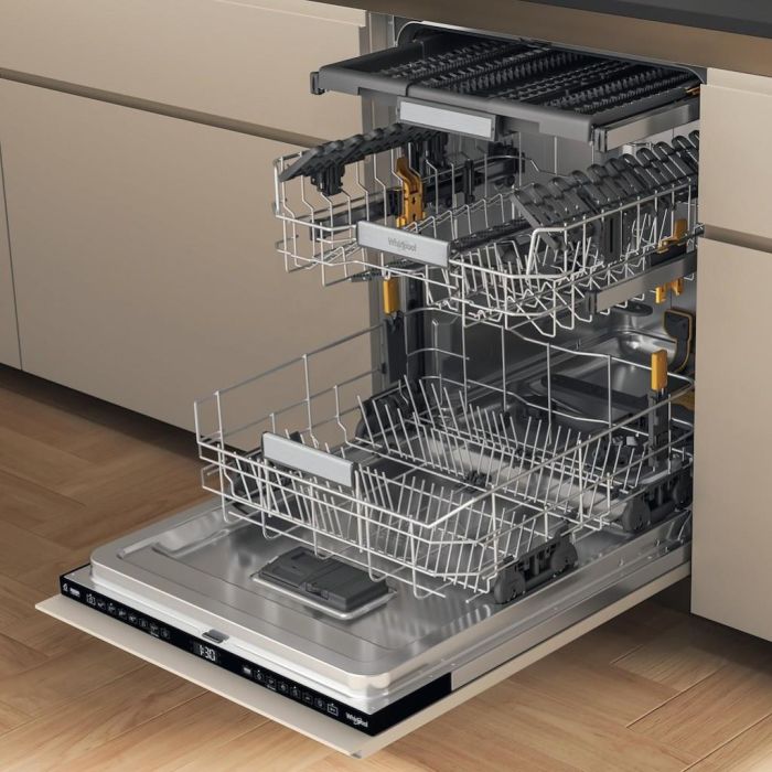 Whirlpool W7I HF60 TUS UK Built-In 15 Place Setting Dishwasher