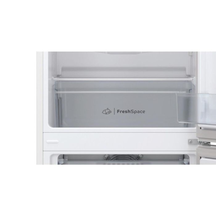 Indesit IB55 732 W UK Low Frost Fridge Freezer - White