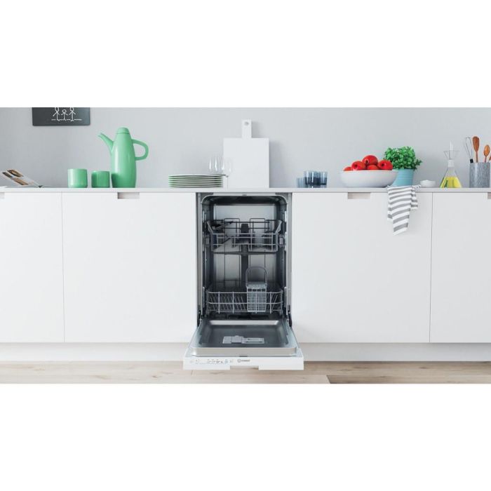 Indesit IN2ID10CS80UK Built-In 45cm Dishwasher