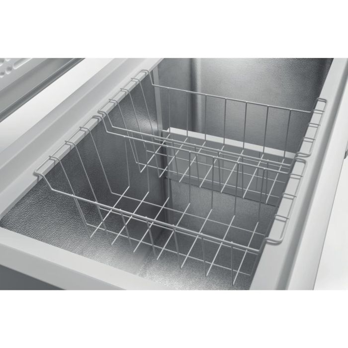 Hotpoint CS2A400HFMFA1 394L Freestanding Chest Freezer - White