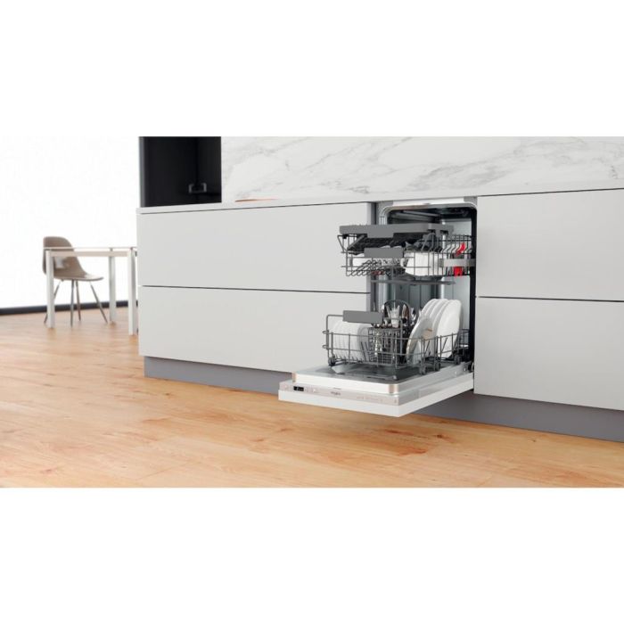 Whirlpool WSIC3M27CUKN Slimline Integrated Dishwasher - Silver