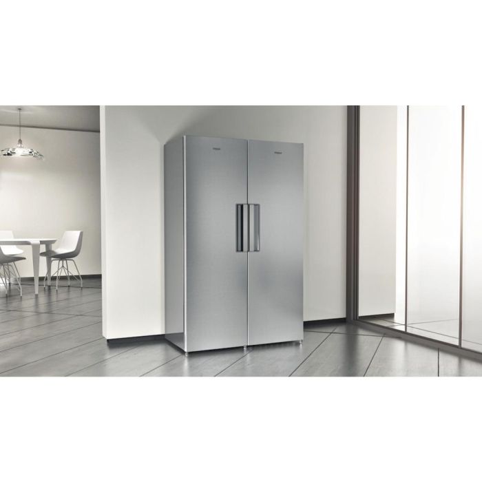 Whirlpool UW8 F2C XLSB UK 2 Freezer 252L - Silver