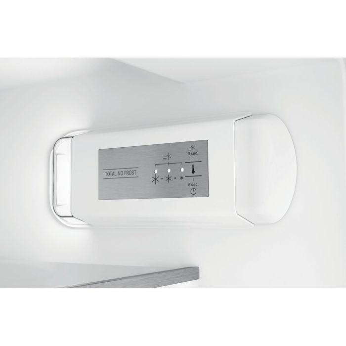 Hotpoint HTC18T112 Integrated Frost Free Fridge Freezer