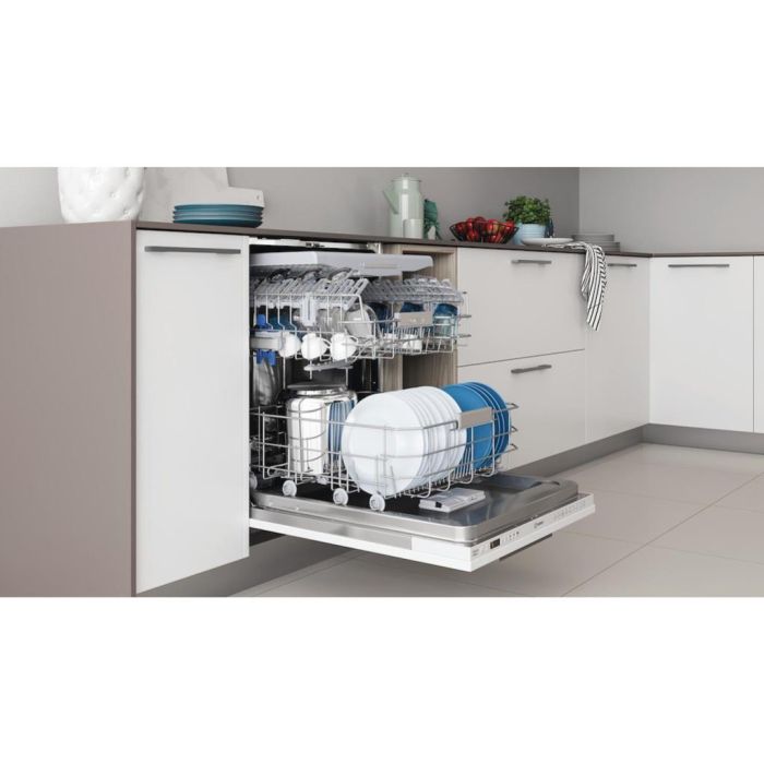 Indesit DIO 3T131 FE UK Integrated Dishwasher