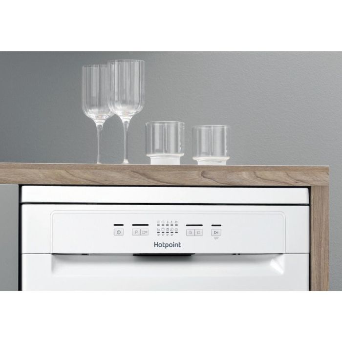 Hotpoint Freestanding Dishwasher HEFC 2B19 C UK N White