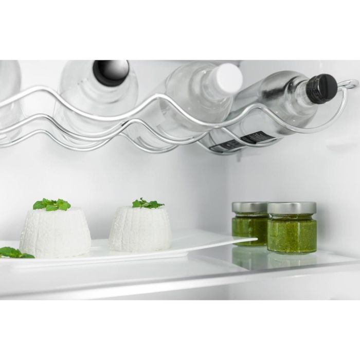 Hotpoint HS 18012 UK Built-In Larder Fridge