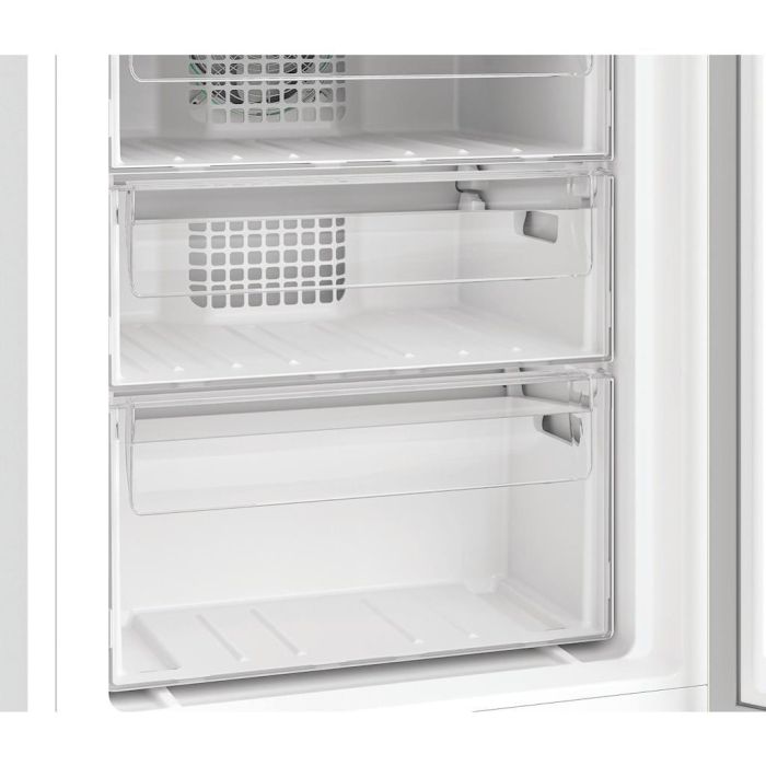 Hotpoint HPKS 1262B4 UK Integrated 50/50 Fridge Freezer