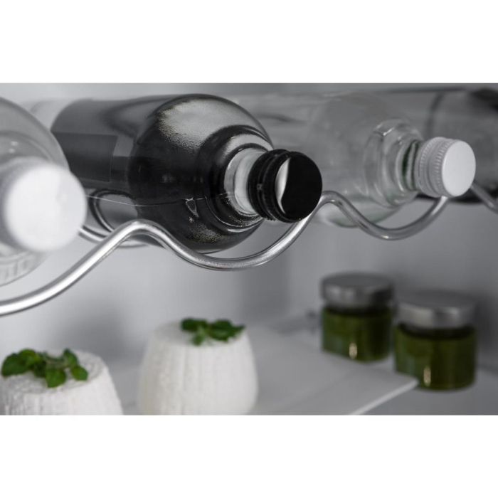Hotpoint HS 18012 UK Built-In Larder Fridge