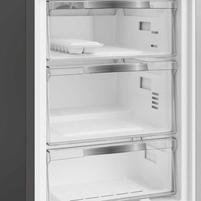 Hotpoint HPK 26363 XBR5UK Dual No Frost 60/40 Fridge Freezer with EvenFlow - Black