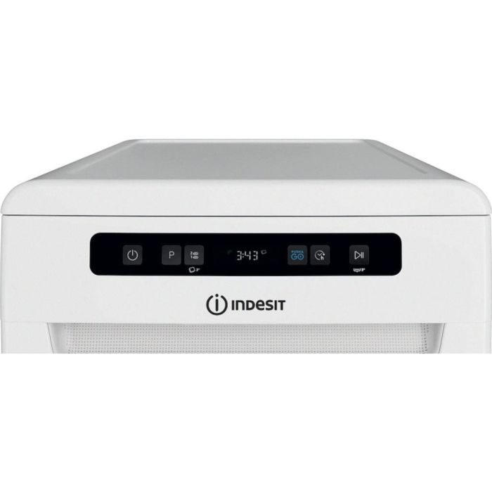 Indesit IN2FD10CS70WUK Freestanding 45cm Slimline Dishwasher with 10 Place Settings - White
