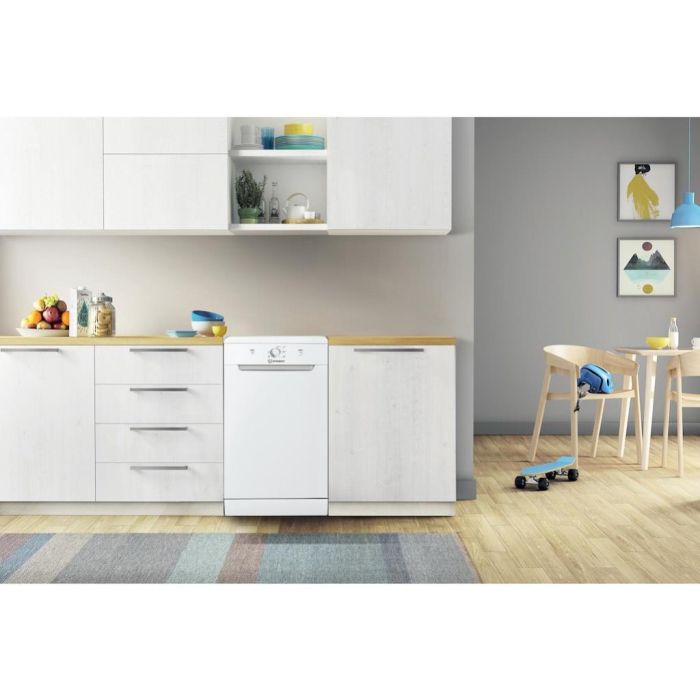 Indesit DF9E 1B10 UK Slimline Freestanding Dishwasher - White