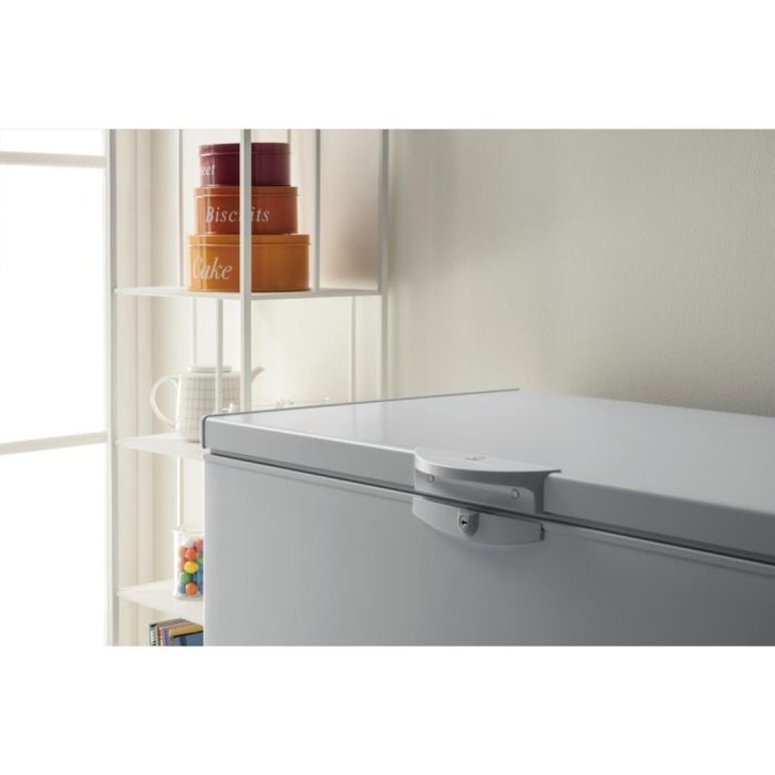 Indesit OS 2A 200 H2 1 Chest Freezer - White