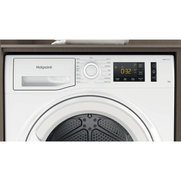 Hotpoint NT M11 92 UK Freestanding 9kg Heat Pump Tumble Dryer - White