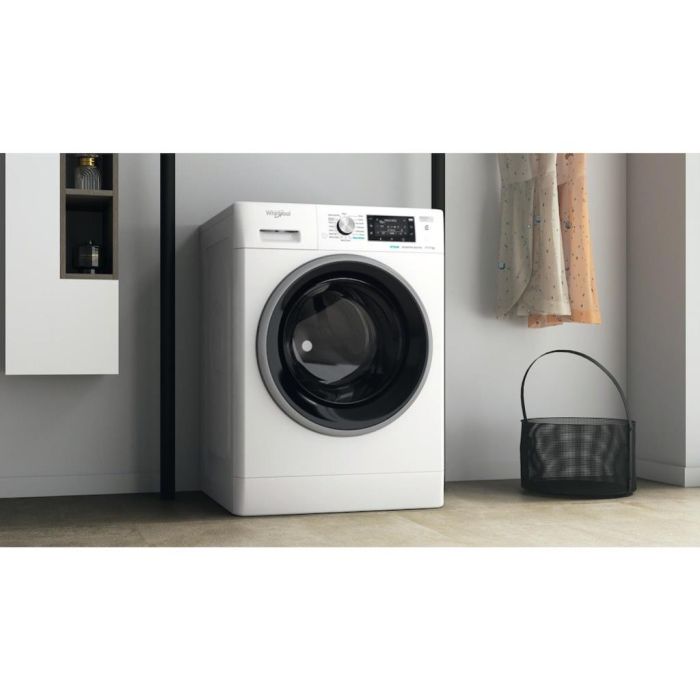 Whirlpool FFWDD1174269BSVUK Washer Dryer