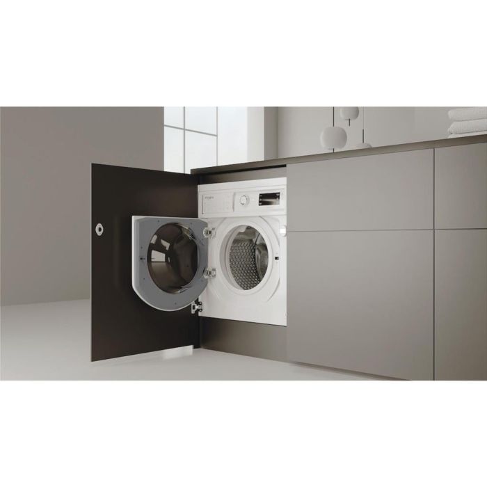 Whirlpool BI WMWG 81485 UK Built-In Washing Machine