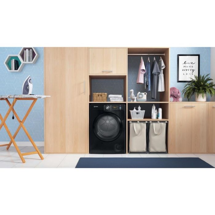 Indesit YT M11 82B X UK 8kg Freestanding Heat Pump Tumble Dryer - Black