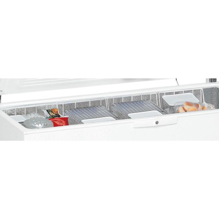Whirlpool WHM46122 Chest Freezer 432L - White
