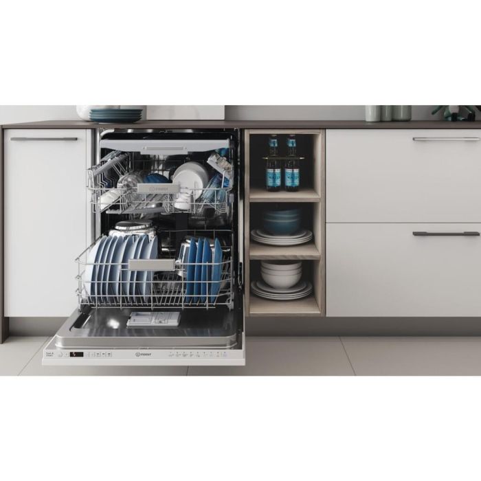 Indesit DIO 3T131 FE UK Integrated Dishwasher