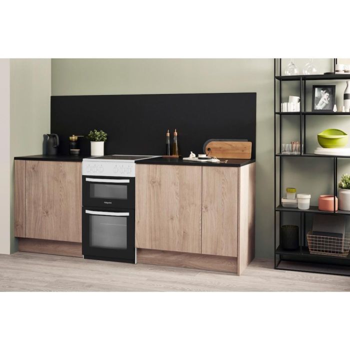 Hotpoint HD5V92KCW/UK Cooker - White