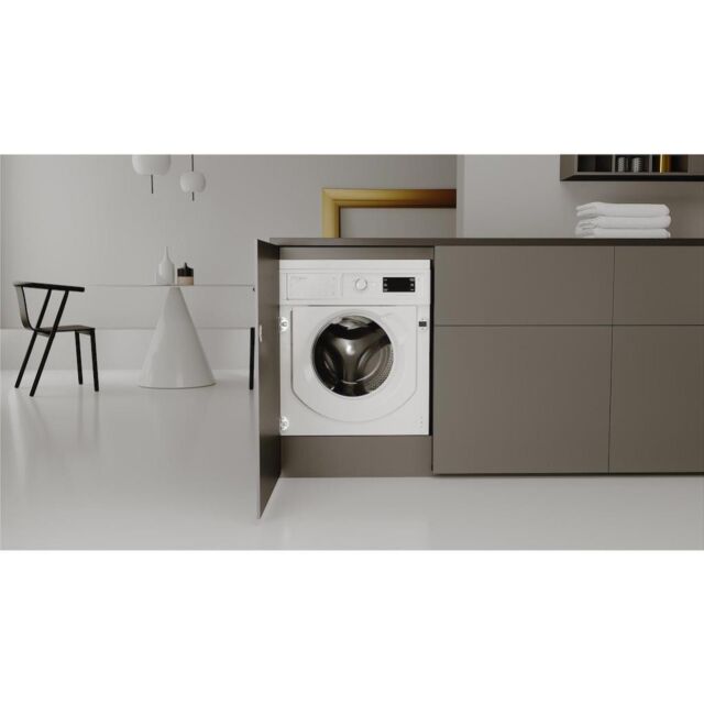 Whirlpool BI WMWG 81485 UK Built-In Washing Machine