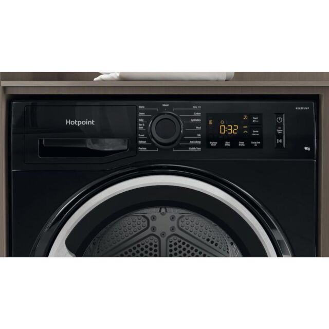Hotpoint Crease Care NT M11 92BSK UK 9kg Heat Pump Tumble Dryer
